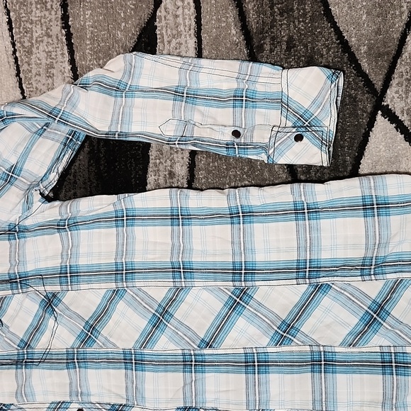 BKE EMBROIDERED PLAID SNAP-BUTTON LONG-SLEEVED SHIRT - Picture 5 of 13